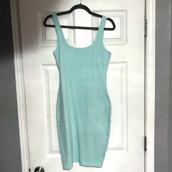 Forever 21 Blue Body Con Dress & Pink Body Con Dress Bundle - Picture 4 of 7